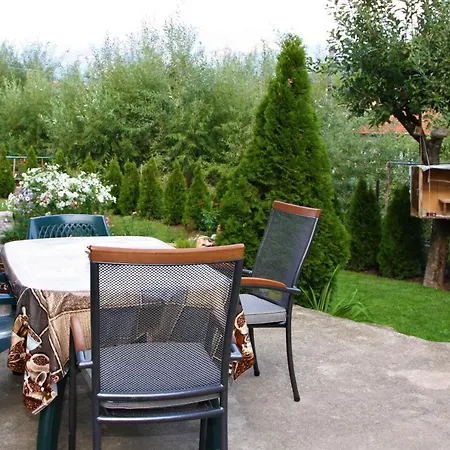 къща речен шепот