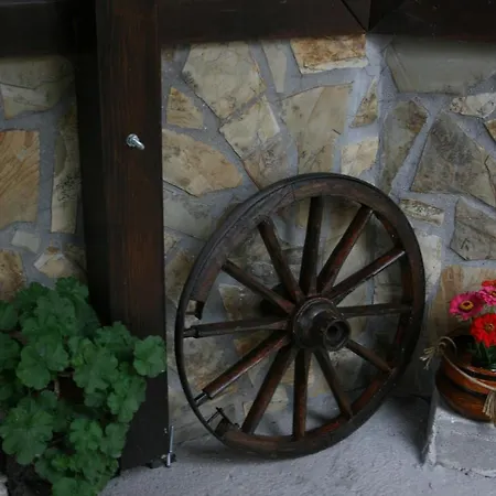 къща речен шепот 게스트하우스 칼로페르