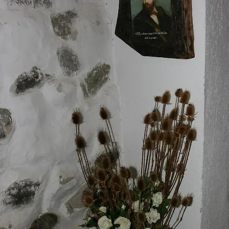 къща речен шепот