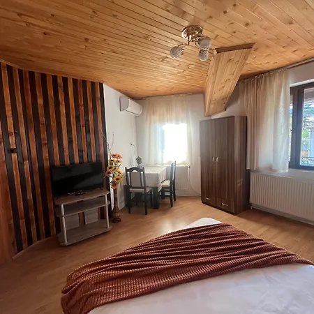 Maison d'hôtes къща речен шепот 3*