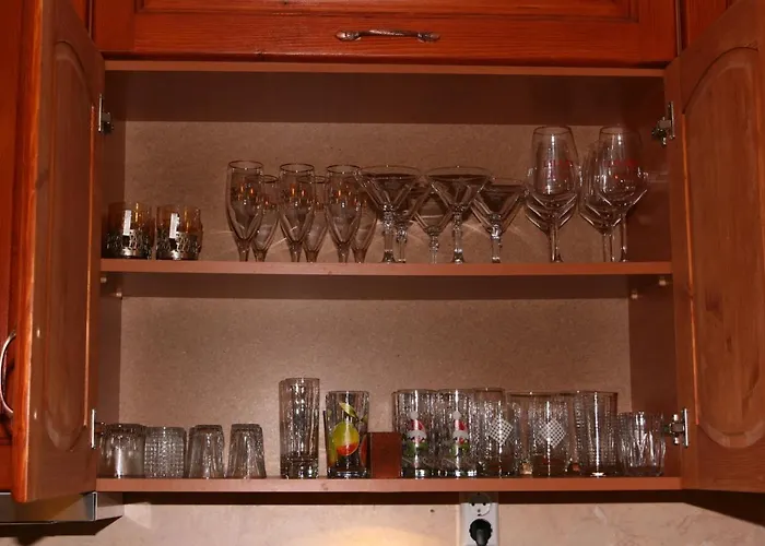 Affittacamere къща речен шепот 3*